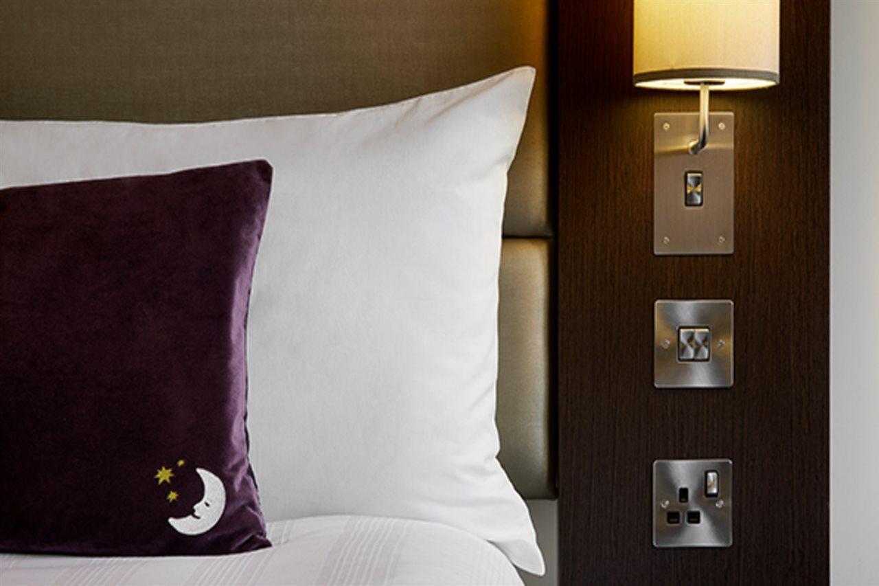 Premier Inn Oxford Botley South Hinksey Bagian luar foto